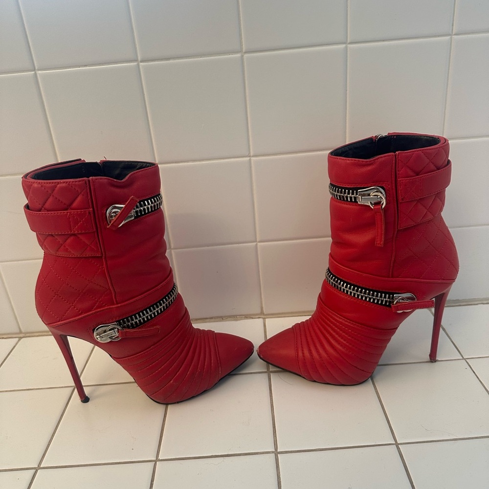 Giuseppe Zanotti Red Quilted Ankle Booties - Picture 5 of 11